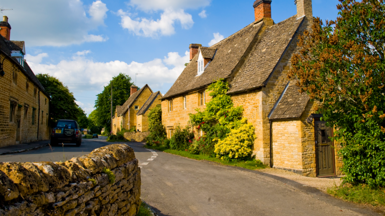 cottages-on-a-street