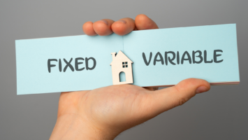 Fixed-Rate vs Variable-Rate Mortgages