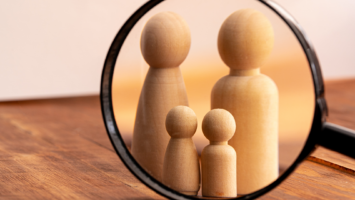 wooden-family-magnifying-glass